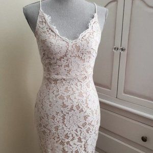 🔥 White Lace dress Size Small NWT REDUCED!